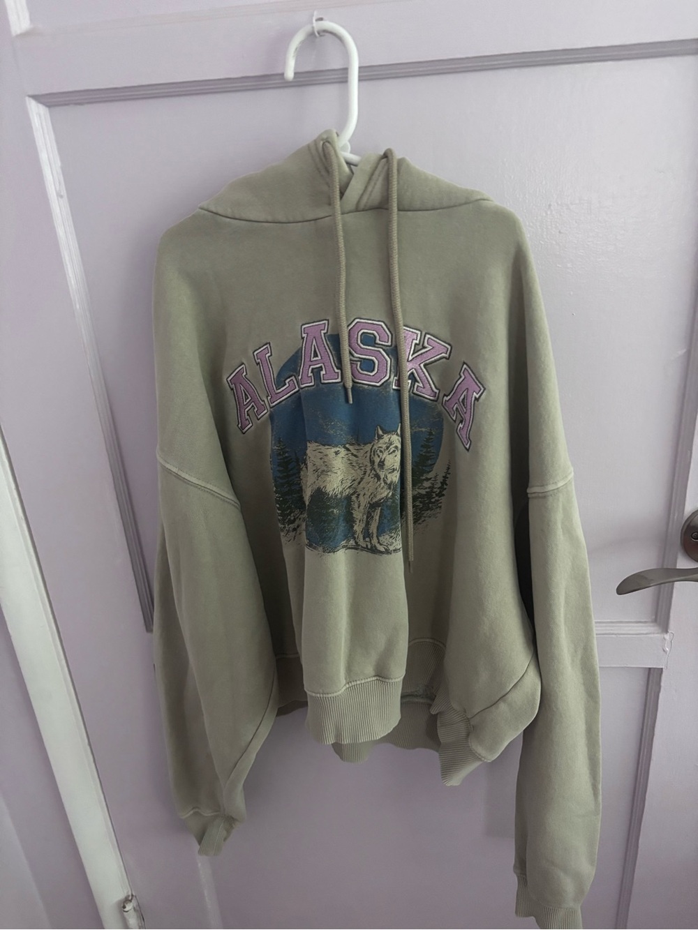 Forever 21 Olive Green "Alaska" Graphic Hoodie with Wolf